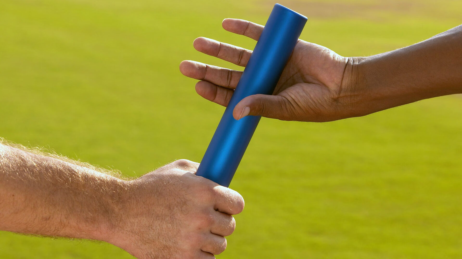 北欧神话再临，瑞典绝杀法国，莱万惊艳四座的足球史诗